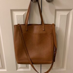 Madewell medium transport tote in English saddle